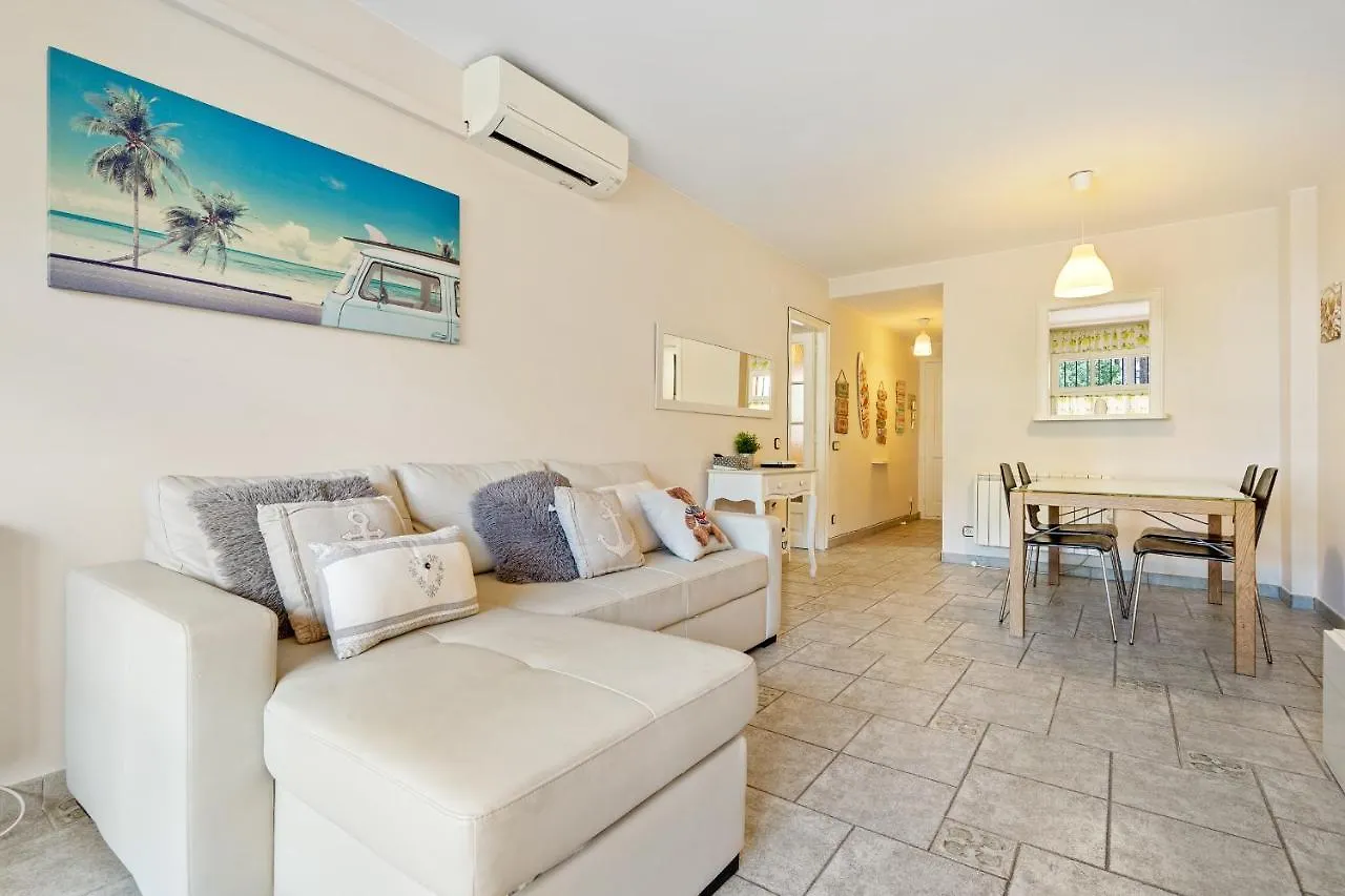 Hauzify I Apartament Bovila Mar Apartment S'Agaro